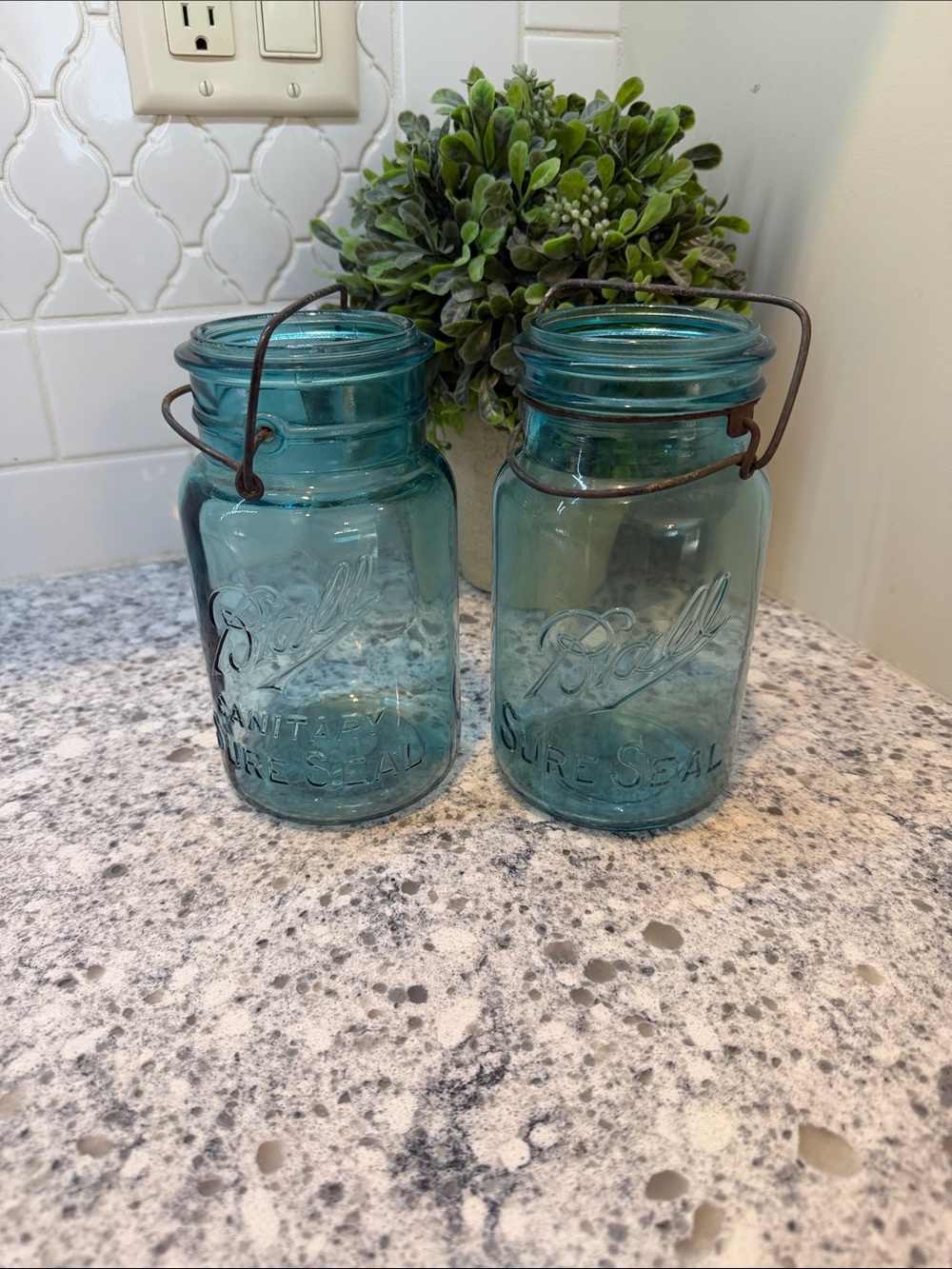 Ball Vintage Blue Glass Mason Jars
with Wire Handles (Set of 2)